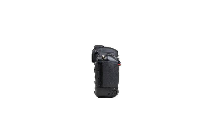 Nikon Nikon  D4 Body 16.2 MP