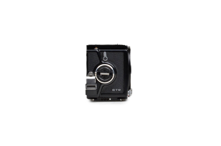 Bronica Zenza Bronica ETR (1st Gen) 6x4.5 Medium Format Camera w/ Crank (body only)