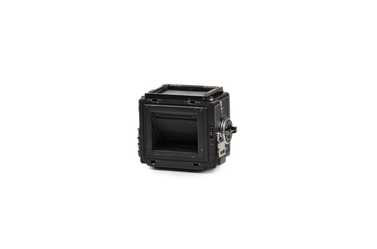 Bronica Zenza Bronica ETR (1st Gen) 6x4.5 Medium Format Camera w/ Crank (body only)