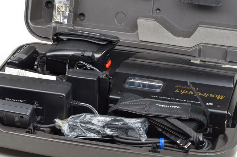 Realistic Model 125 VHC Camcorder Kit in Case with Power Supply, Manuals, Batteries etc.