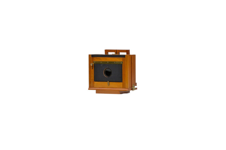 Scovill Scoville 5x8 Dryplate with Waterbury Lens and Original Mahogany Box
