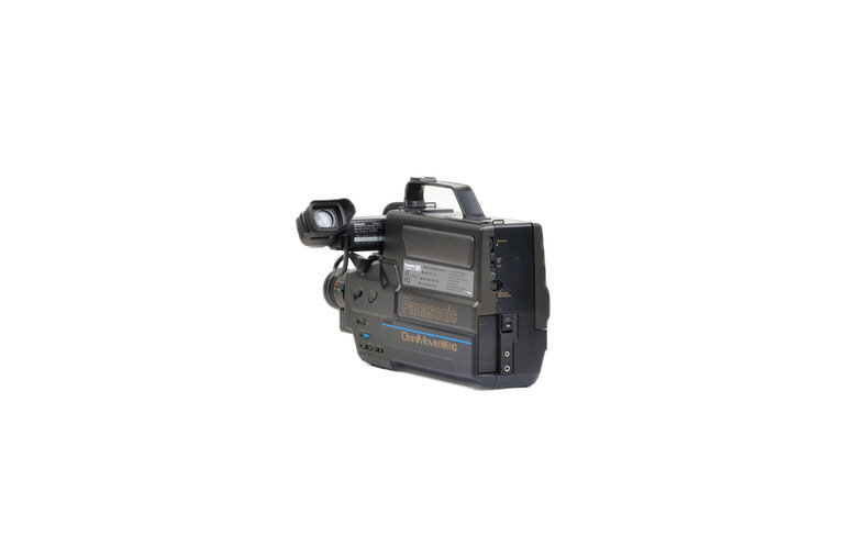 Panasonic Panasonic PV-320 OmniMovie VHS Camcorder (1987)