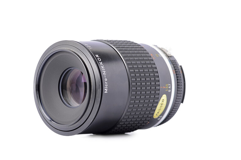 Nikon Nikon 105mm f/4 Nikkor Micro AIS