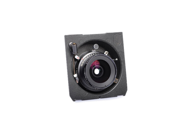 Schneider Schneider Kreuznach Super Angulon 47mm f/5.6 MC covers 123mm