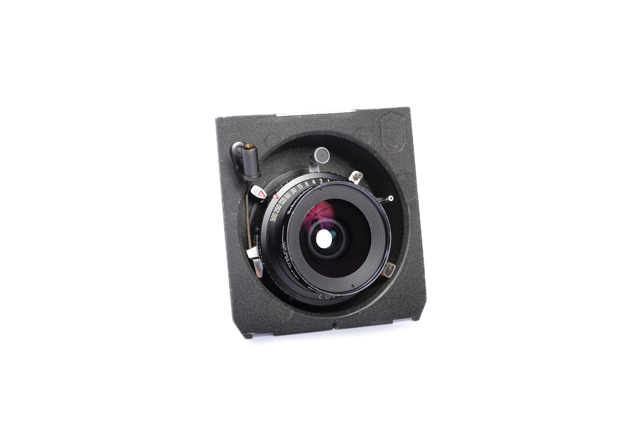 Schneider Kreuznach Super Angulon 47mm f/5.6 MC covers 123mm