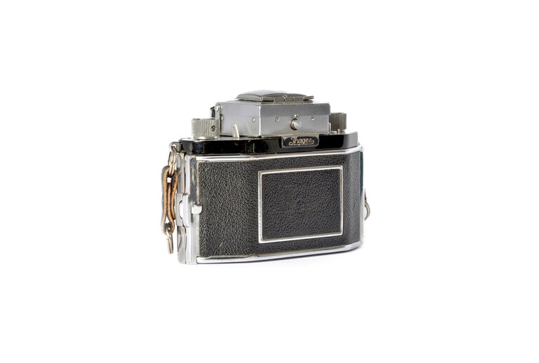 EXA Jhagee Dresden 35mm Camera w/Isconar 50mm f/2.8