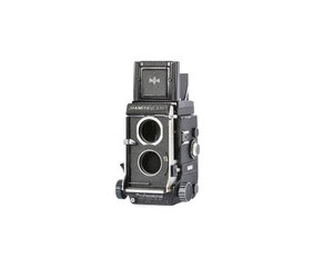 T*m様 Mamiya C330 二眼レフカメラ 120フィルム 唯一の」レンズ交換式二眼レフシリーズの到達点サンライズカメラ
