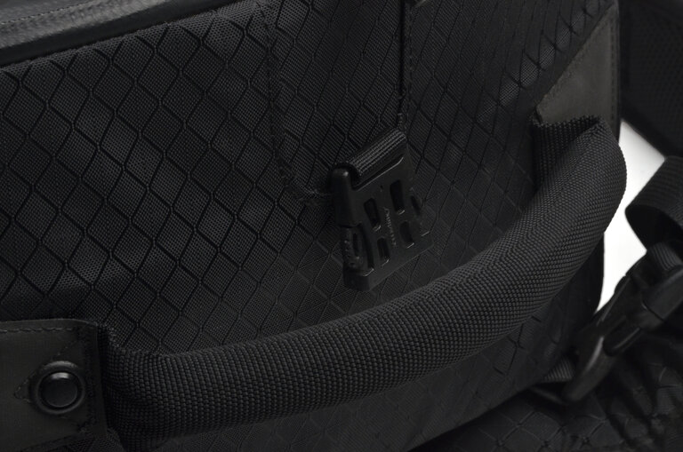 Gura Gear Gura Gear Bataflae 32L Professional Camera Gear Backpack