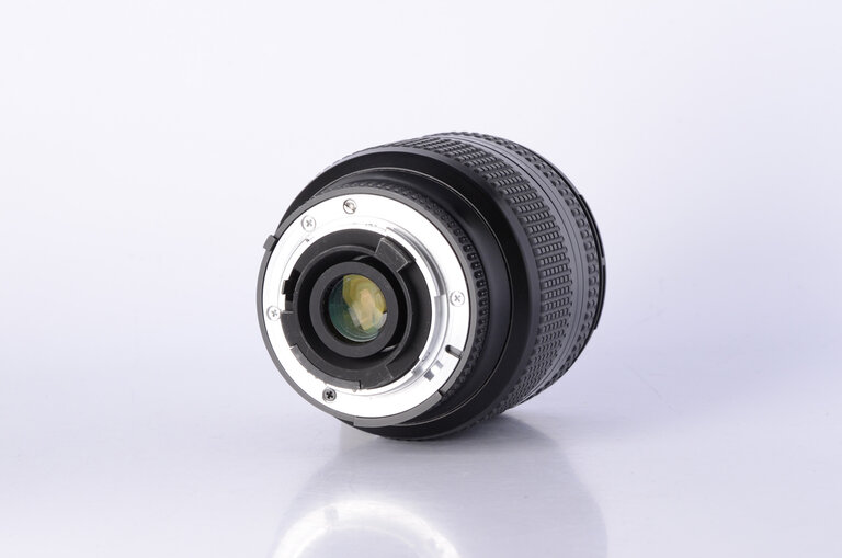 Nikon Nikkor AF 24-120mm f/3.5-5.6 D Zoom Lens for Nikon AI-S Mount