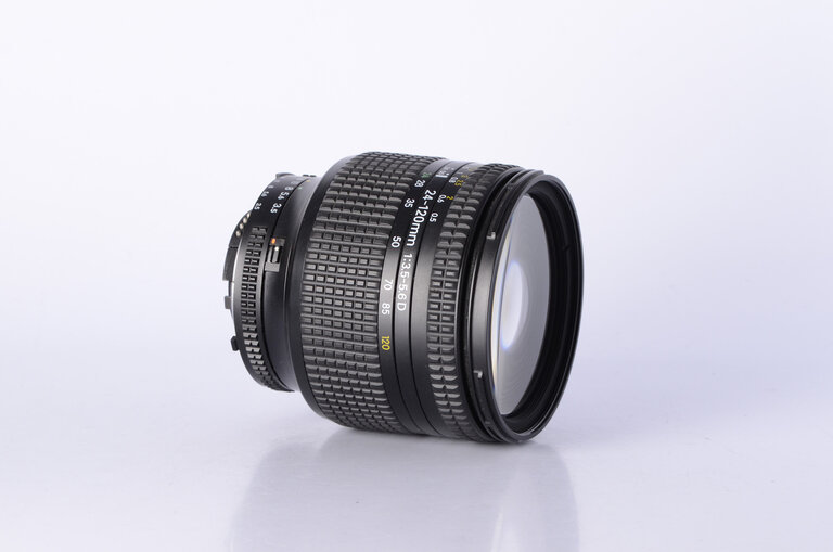Nikon Nikkor AF 24-120mm f/3.5-5.6 D Zoom Lens for Nikon AI-S Mount