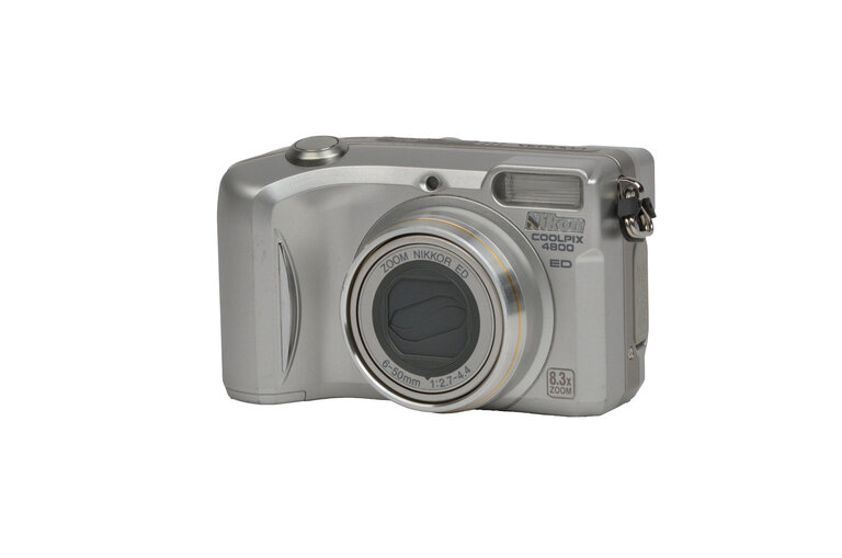 Nikon Nikon Coolpix 4800 ED 8.3x Optical Zoom