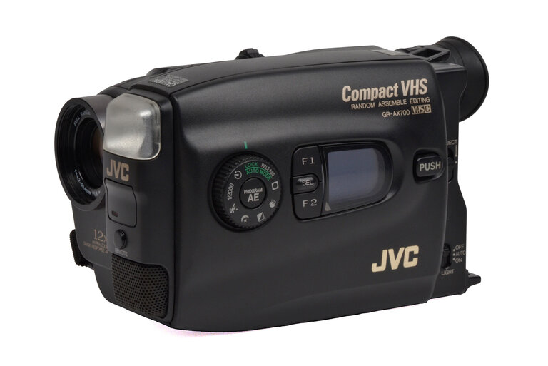 JVC JVC VHS-c Camcorder GR-AX700u 12x Optical Zoom