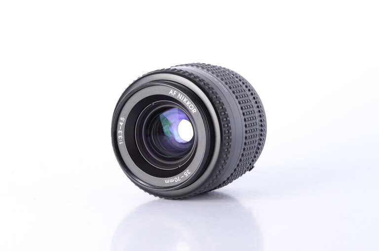 Nikon AF Nikkor 35-70mm f/3.3-4.5 Auto-Focus Zoom Lens for Nikon AF-D Mount