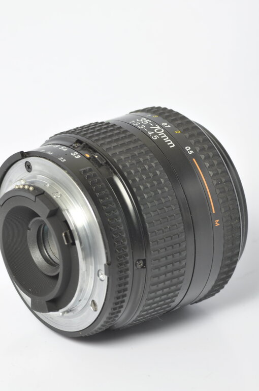 Nikon AF Nikkor 35-70mm f/3.3-4.5 Auto-Focus Zoom Lens for Nikon AF-D Mount