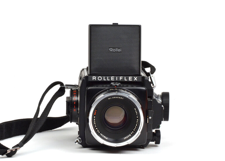 Rollei Rolleiflex SL66 SE Camera with 80mm Planar and Back