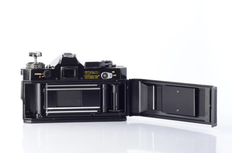 Canon Canon EF 35mm Film Camera Body Black