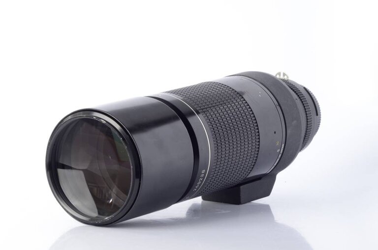 Nikon Nikon 400mm f/5.6 NIKKOR*ED IF AIS Manual Focus Lens {72} with Built-in Hood