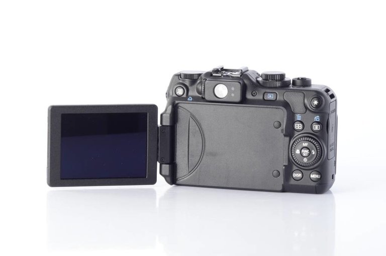Canon Canon G12 | Premium Lens Digital Camera 10 MP