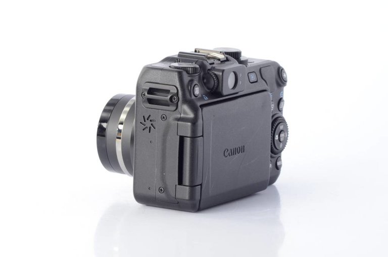 Canon Canon G12 | Premium Lens Digital Camera 10 MP