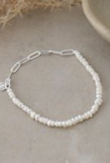 Glee Jewelry Alyssa Bracelet White Pearl