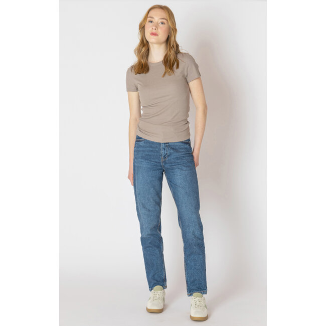 Ellis Tee