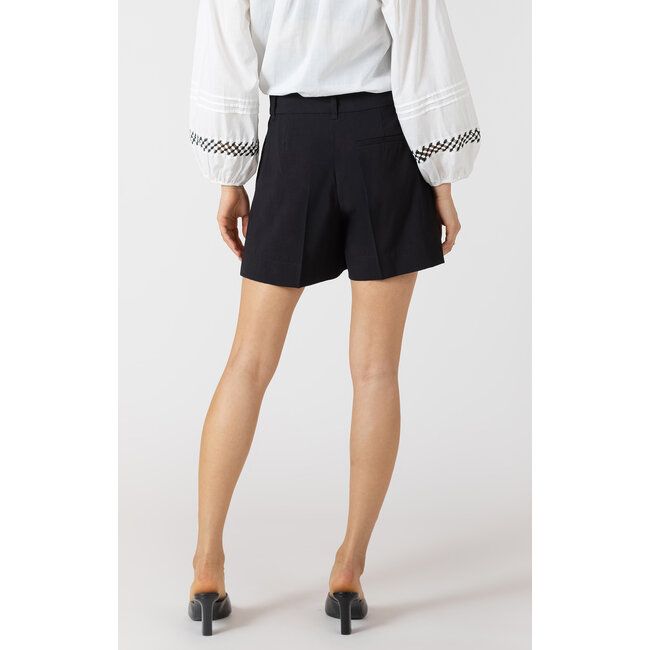 Stella Shorts