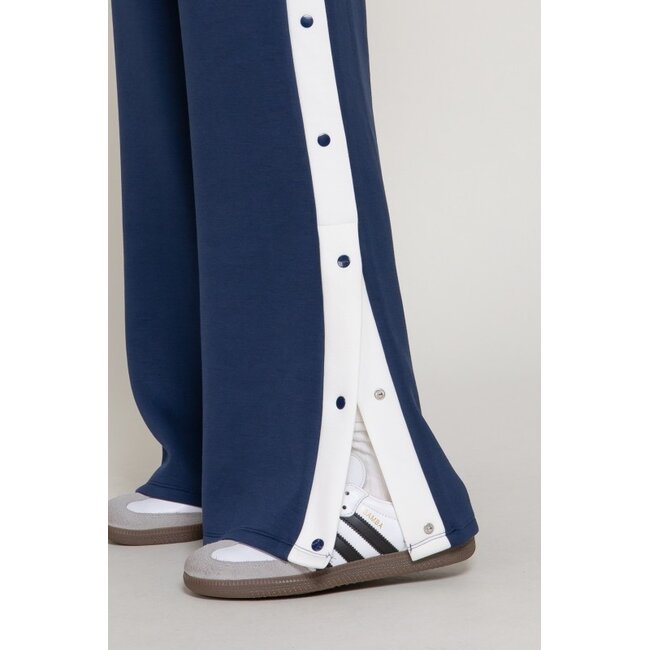 Queen of Hearts Pants