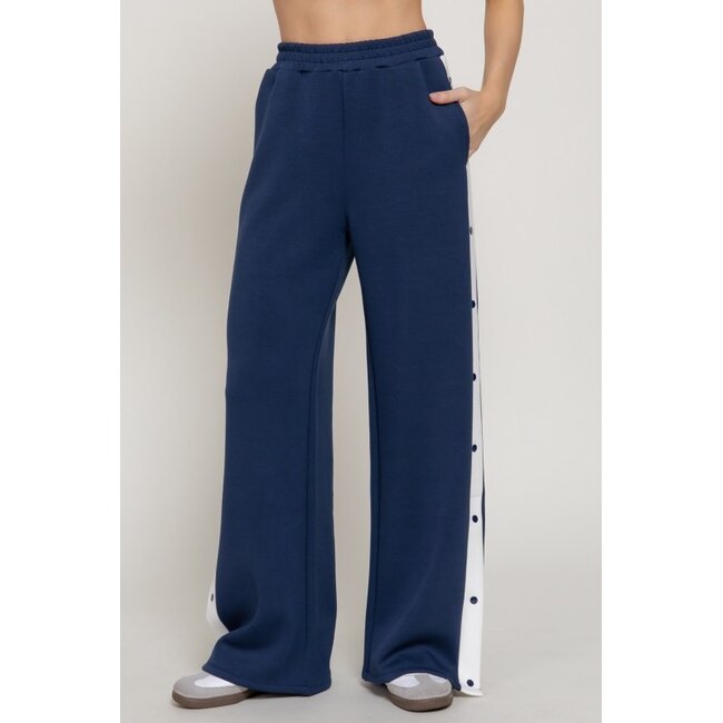 Queen of Hearts Pants