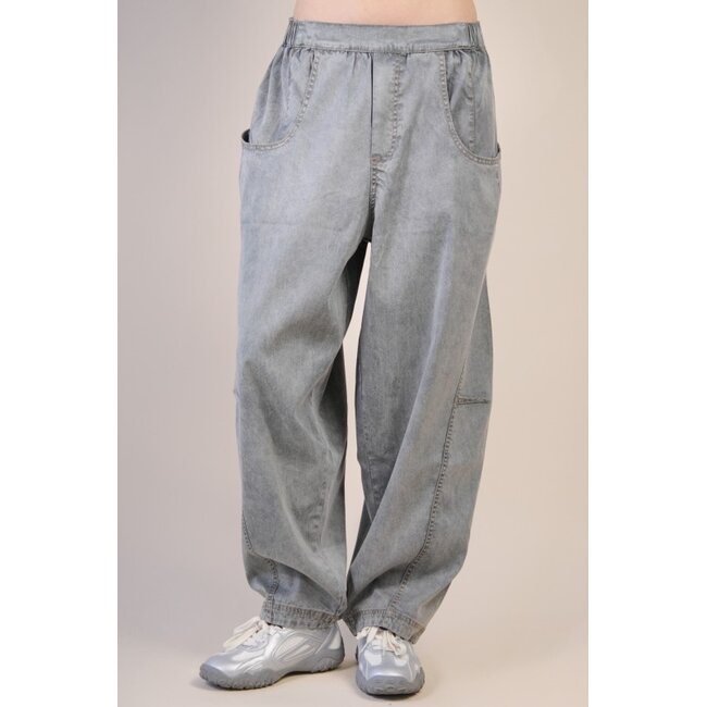 Off Duty Denim Barrel Pant