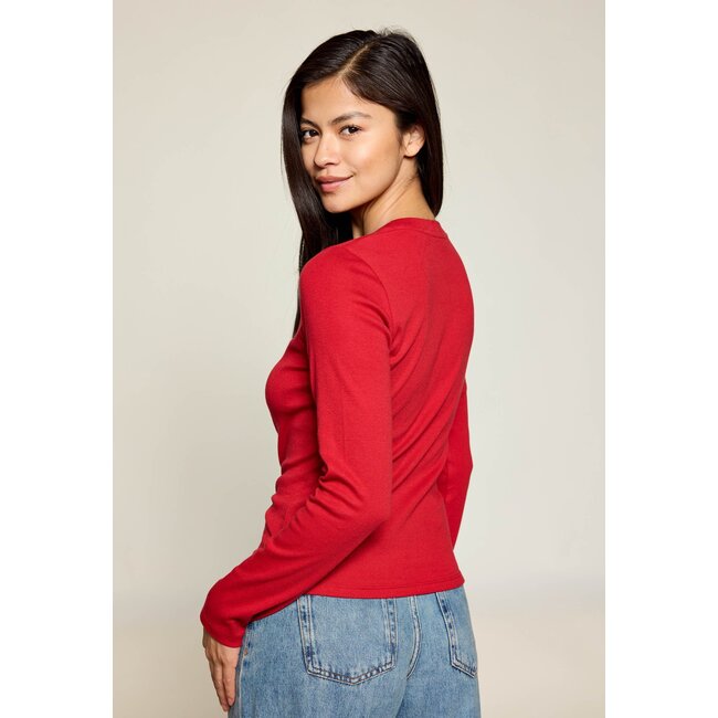 Scarlet Longsleeve