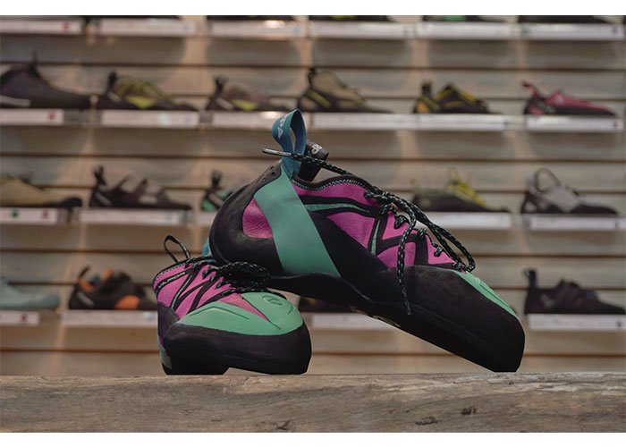 climbing shoes pink