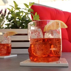 Glassware & Bar