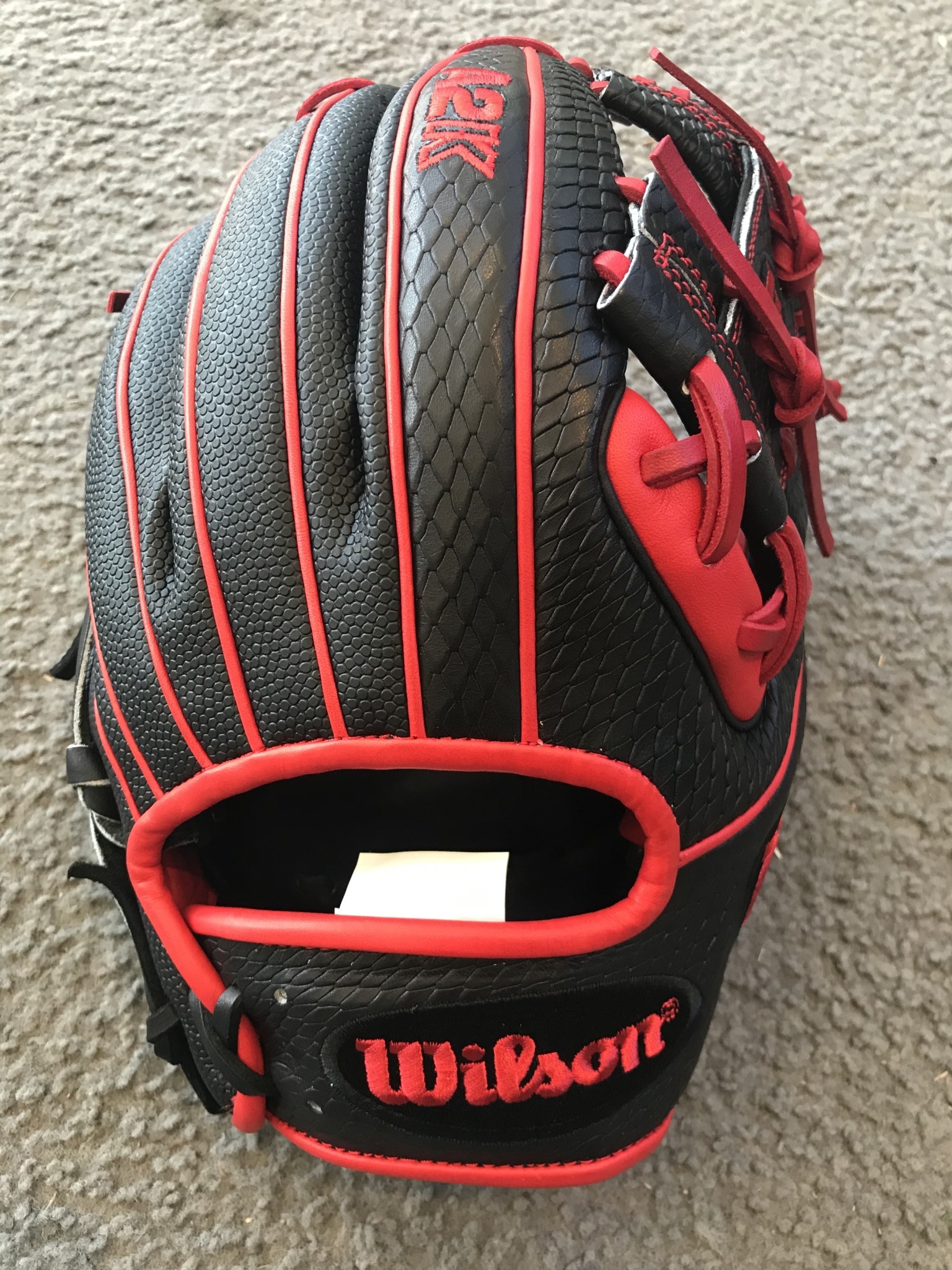 wilson glove of the month
