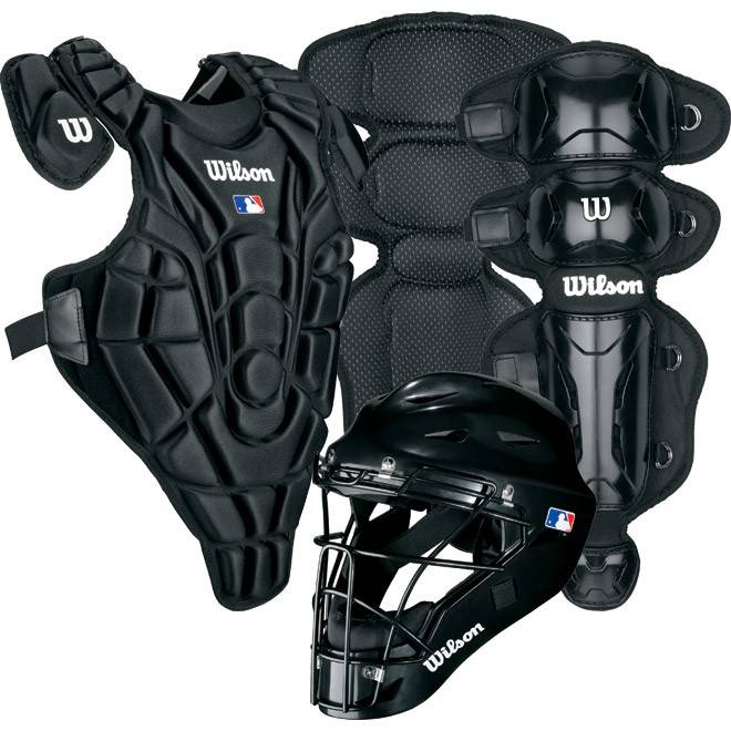 Wilson EZ Catcher gear Kit L-XL ages 7-12 Black
