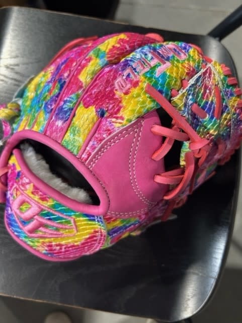 On Field Pratice Trainer Glove PLAZ MODEL 9.5'' PINK