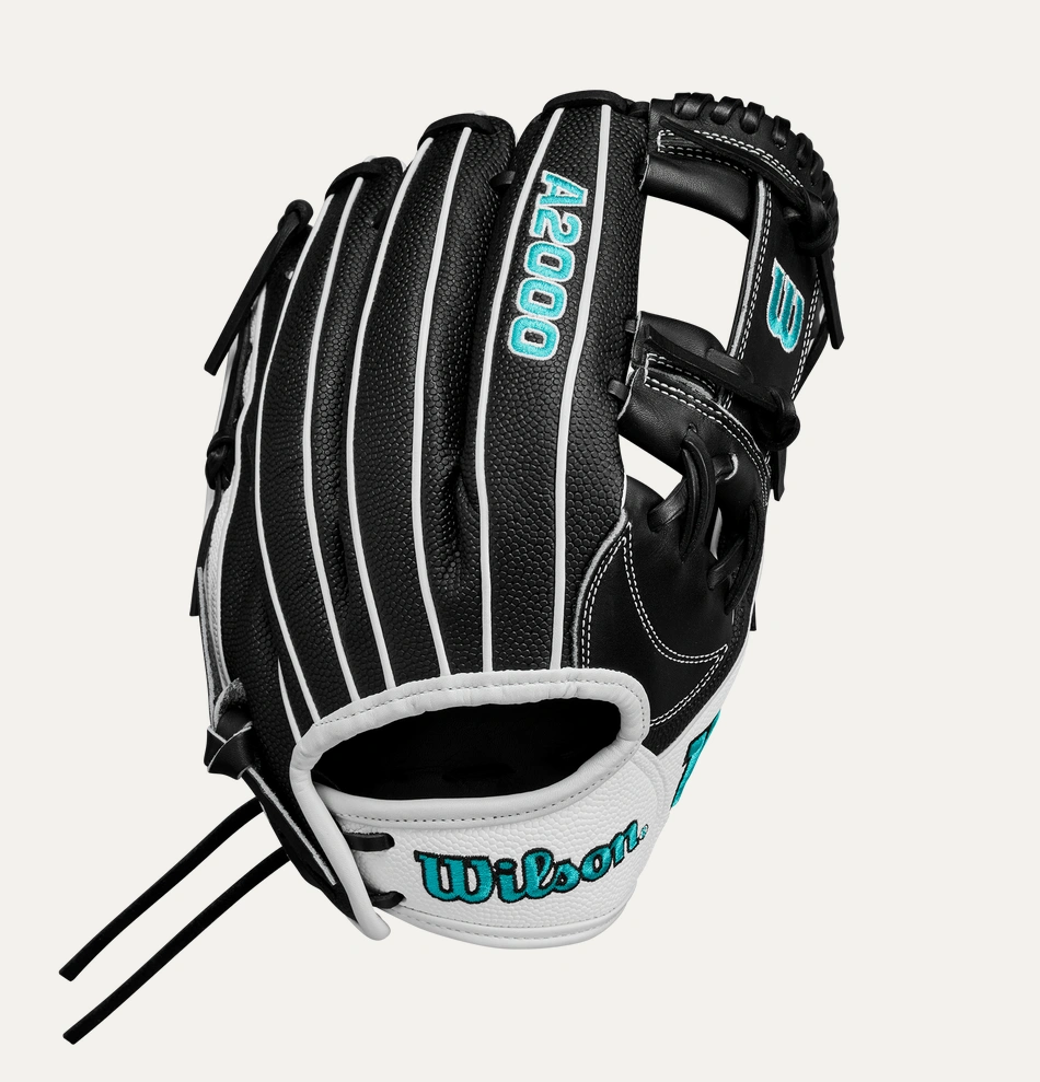 Wilson Fastpitch Classics Series A2000 H12SS 12” Infield Fastpitch Glove RHT