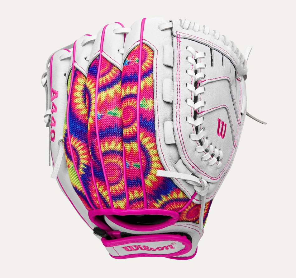 Wilson A440™ Flash™ 11” Youth Infield Fastpitch Softball Glove RHT