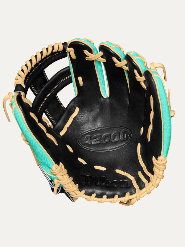 Wilson Wilson Spring 2025 A2000® 1716SS 11.5” Infield Baseball Glove RHT