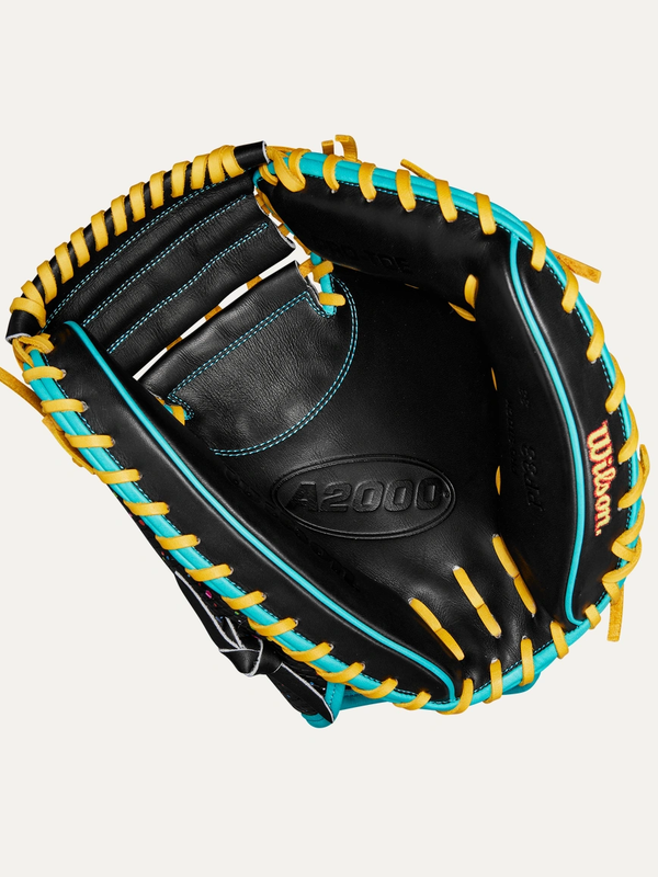 Wilson Wilson Spring 2025 A2000® PF33SS 33” Baseball Catcher’s Mitt RHT
