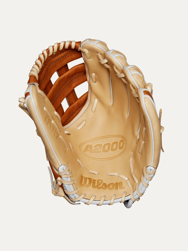 Wilson Wilson Winter A2000® FP1712 12” Infield Fastpitch Softball Glove RHT