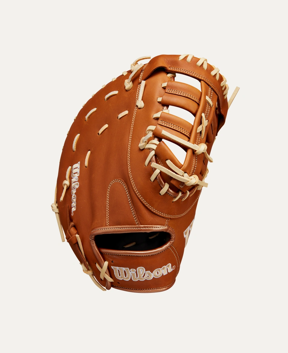 Wilson A1000® 1620 12.5” Baseball First Base Mitt