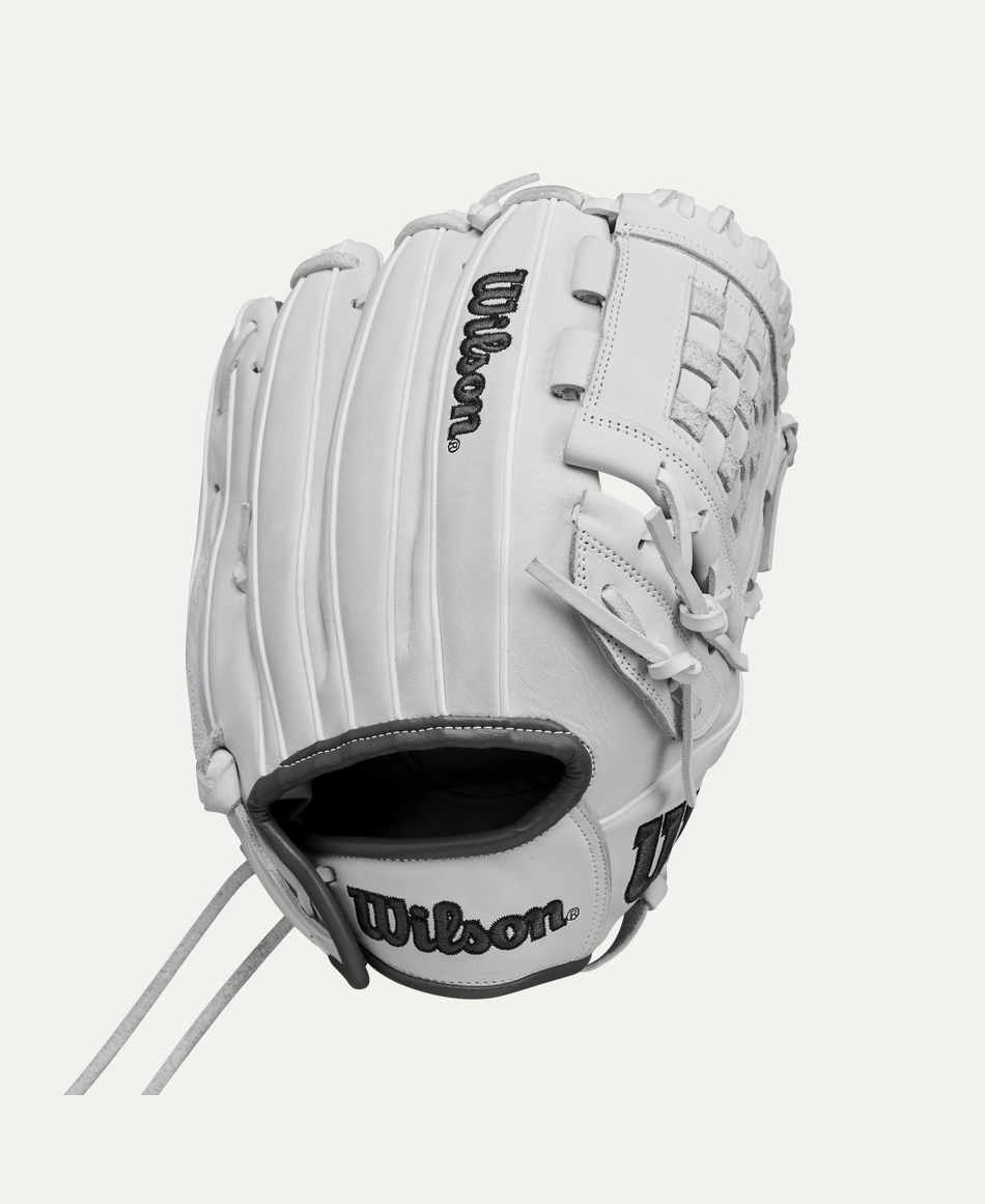 Wilson A1000® P12 Pitcher’s Fastpitch Softball Glove