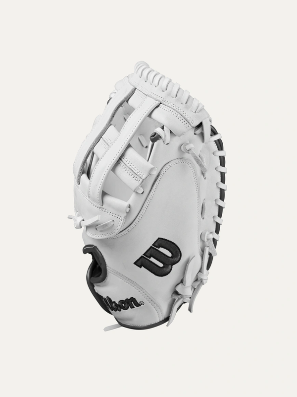 Wilson A1000® CM33 33” Fastpitch Softball Catcher’s Mitt
