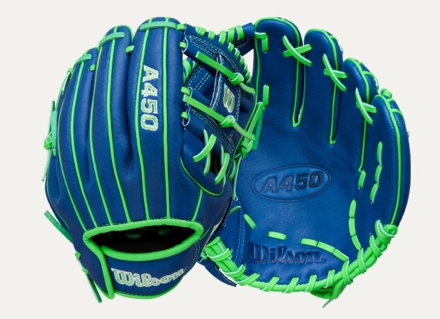 Wilson 2026 A450® 10.75" Youth Baseball Glove RHT