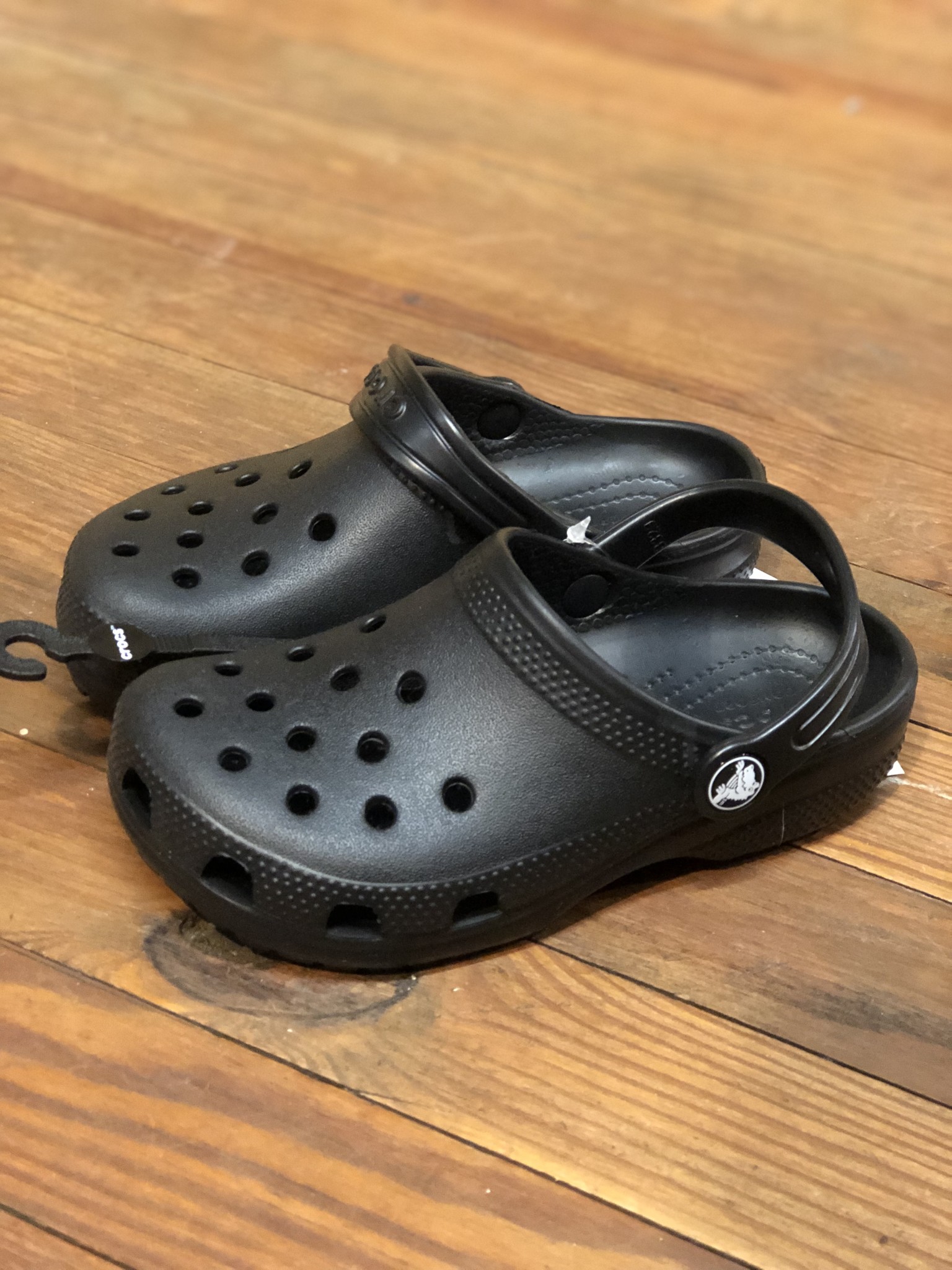 adult classic crocs