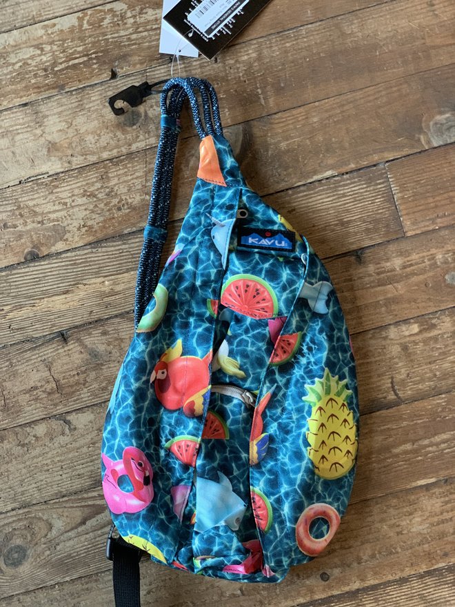 kavu float riot