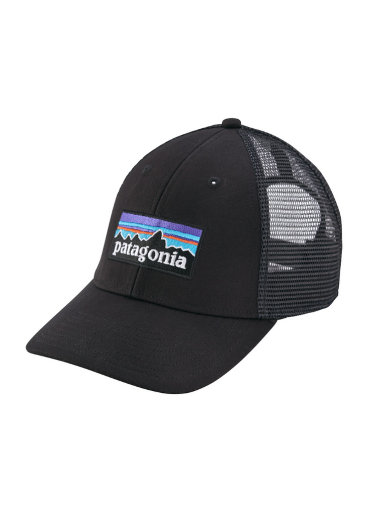 black patagonia hat