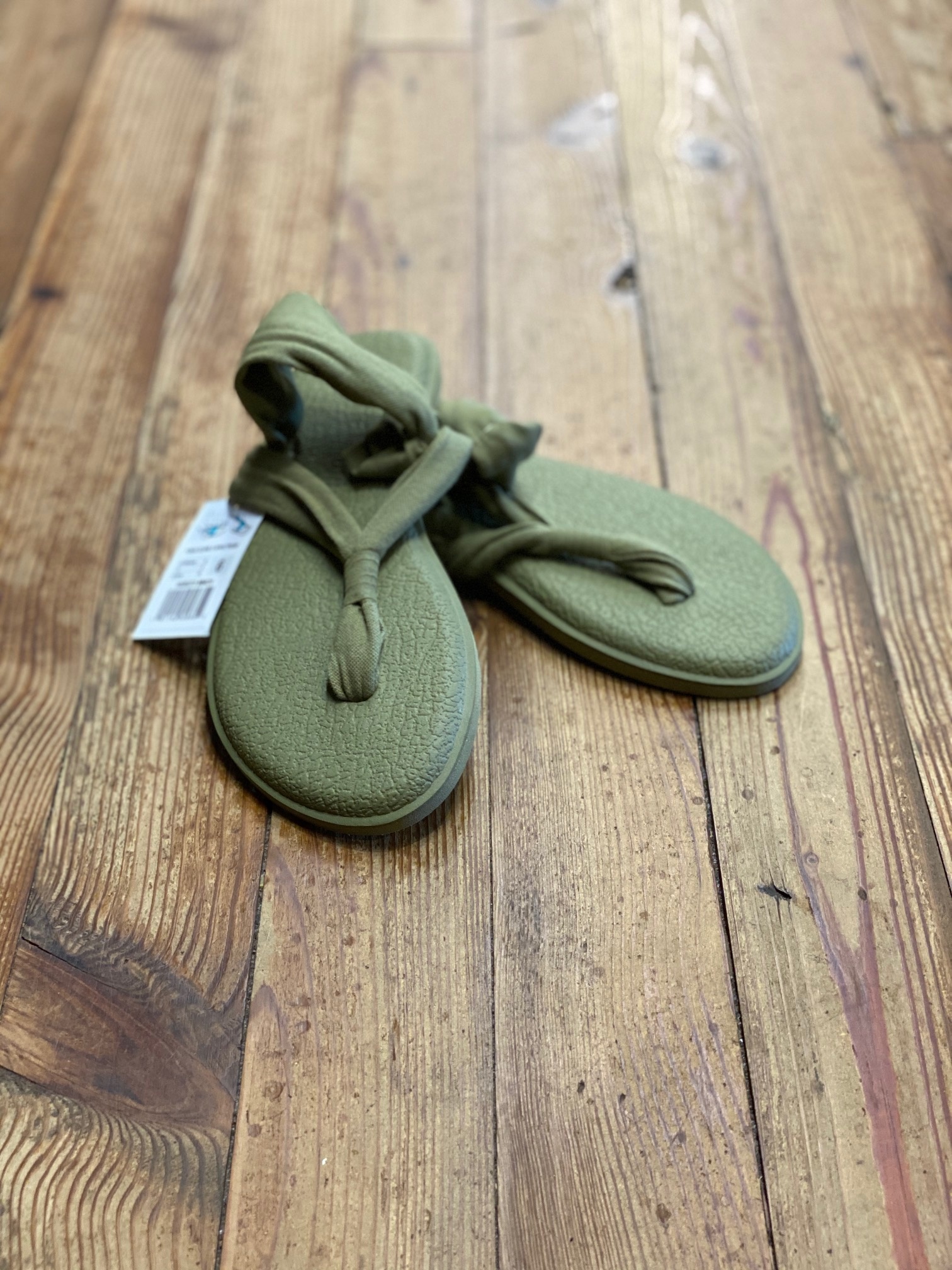 sanuk yoga sling