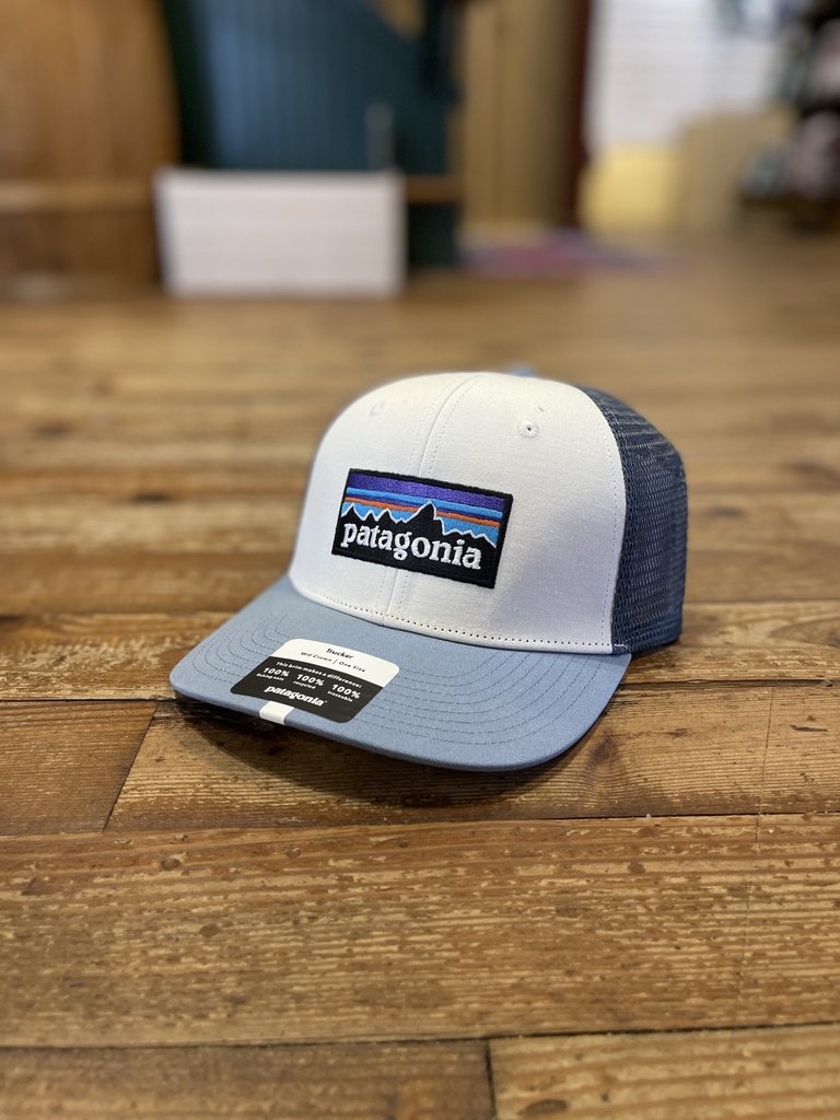 Patagonia Patagonia P-6 Logo Trucker Hat