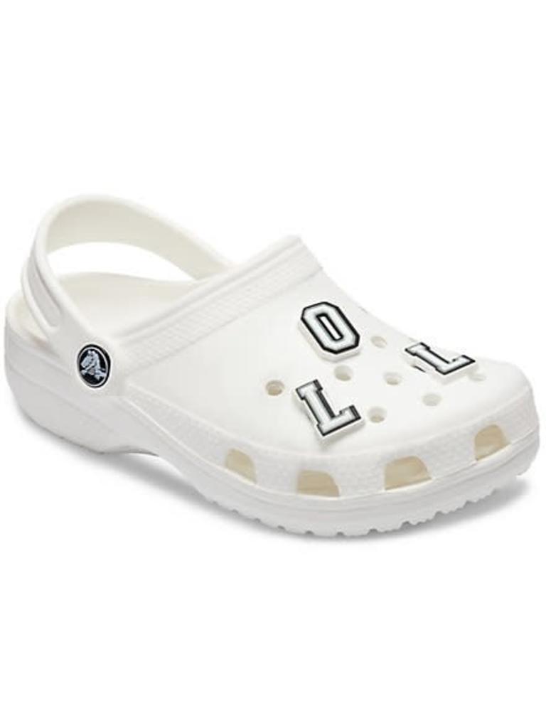 does the crocs store sell jibbitz